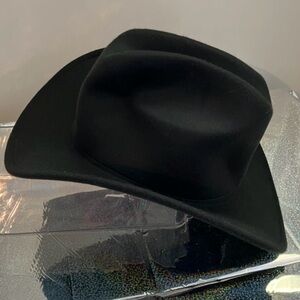Black felt hat